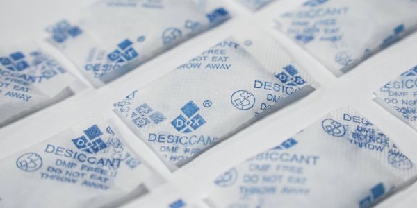 工業(yè)五金防潮，硅膠干燥劑助力生產(chǎn)提質(zhì)增效